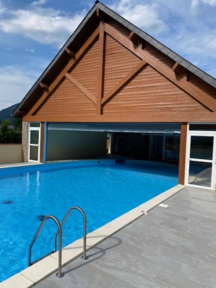 Appartement Tres Agreable Dans Belle Residence, Classe 3 Etoiles Par Le Comite Departementale Du Tourisme En Haute Garonne Bagneres-de-Luchon ภายนอก รูปภาพ